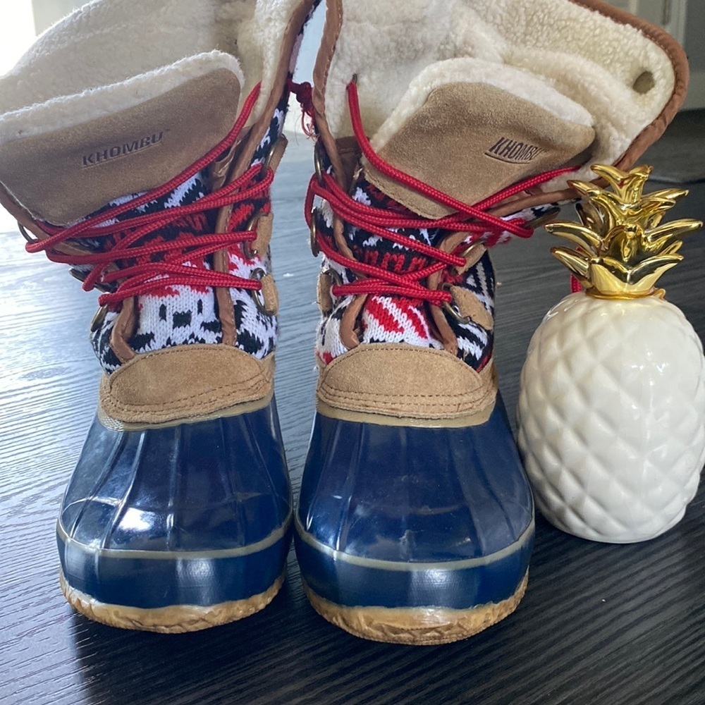 🍍KHOMBU BOOTS🍍size 8🍍